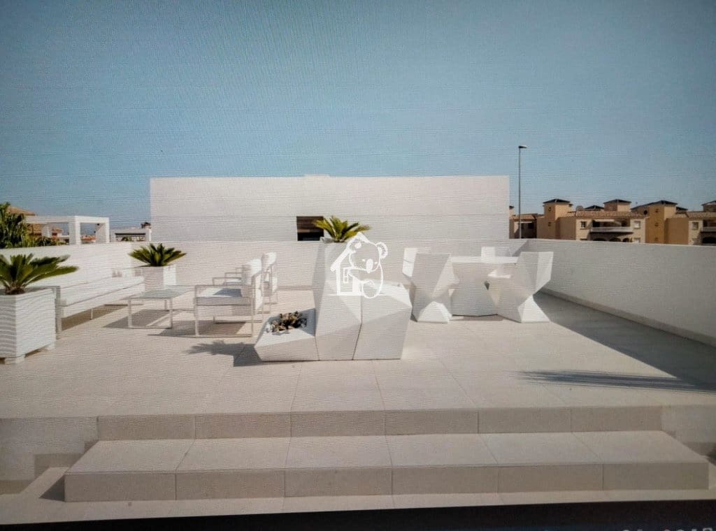 2 soveværelse Villa til salg i Orihuela Costa med swimmingpool - € 385.000 (Ref: 10024975)