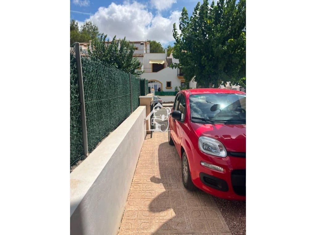 2 sovrum Takvåning att hyra i Pinar de Campoverde med pool garage - 950 € (Ref: 10024976)