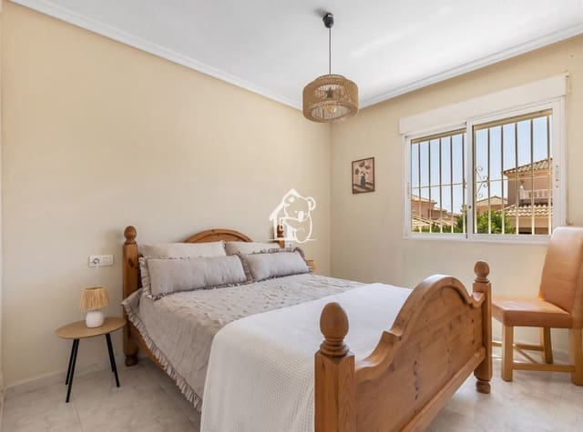 3 quarto Moradia para arrendar em Las Filipinas - 1 650 € (Ref: 10024977)