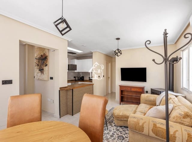 3 quarto Moradia para arrendar em Las Filipinas - 1 650 € (Ref: 10024977)
