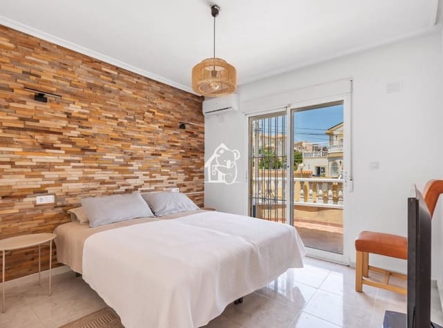 3 quarto Moradia para arrendar em Las Filipinas - 1 650 € (Ref: 10024977)