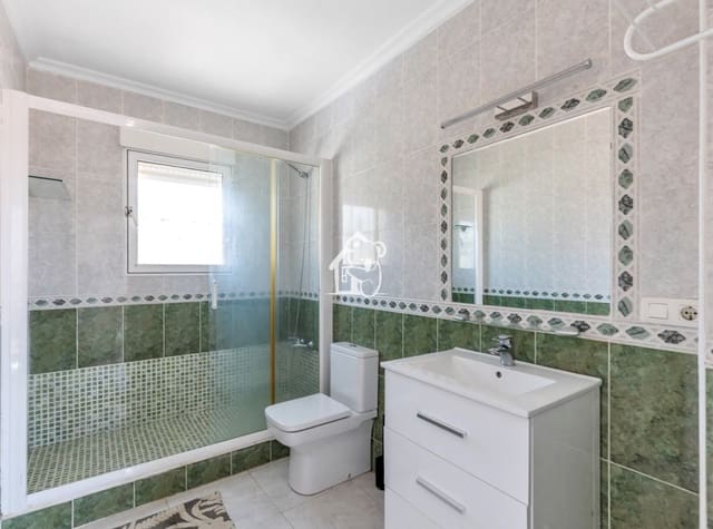3 quarto Moradia para arrendar em Las Filipinas - 1 650 € (Ref: 10024977)