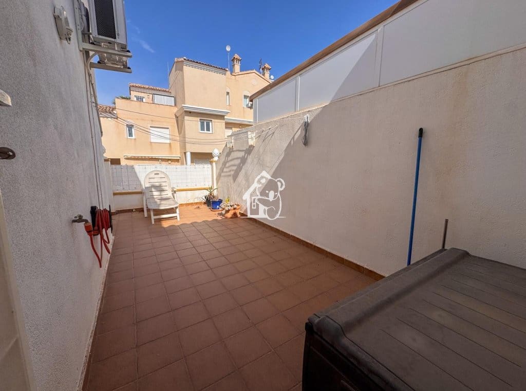 Maison de Ville de 3 chambres à louer à La Florida avec piscine - 1 250 € (Ref: 10026626)
