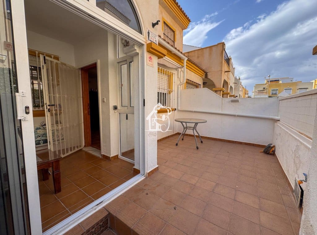 Maison de Ville de 3 chambres à louer à La Florida avec piscine - 1 250 € (Ref: 10026626)
