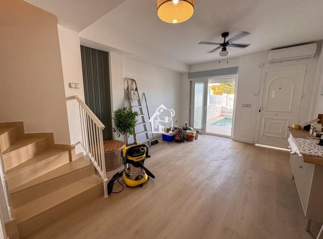 3 slaapkamer Huis te huur in Los Altos - € 1.400 (Ref: 10031348)