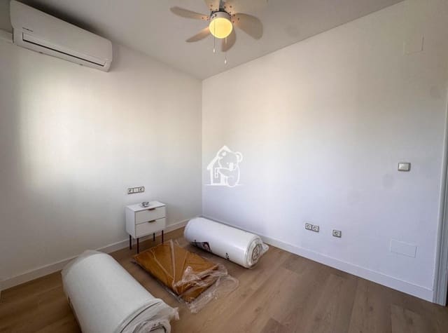 3 slaapkamer Huis te huur in Los Altos - € 1.400 (Ref: 10031348)