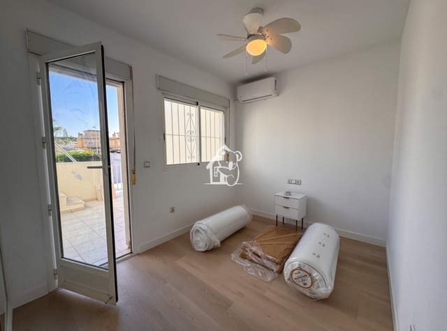 3 slaapkamer Huis te huur in Los Altos - € 1.400 (Ref: 10031348)