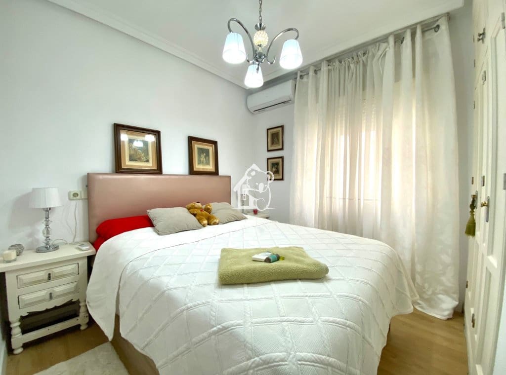 1 quarto Apartamento para venda em Torrevieja - 119 000 € (Ref: 10031349)