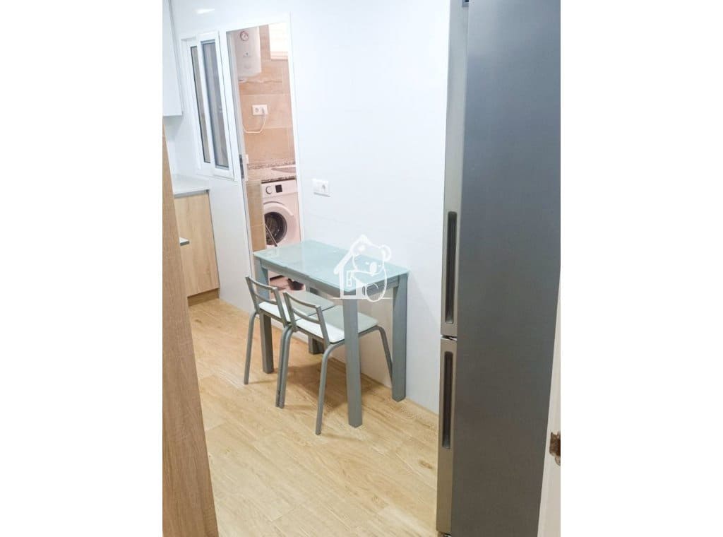 2 bedroom Apartment for rent in Torrevieja - € 950 (Ref: 10036265)