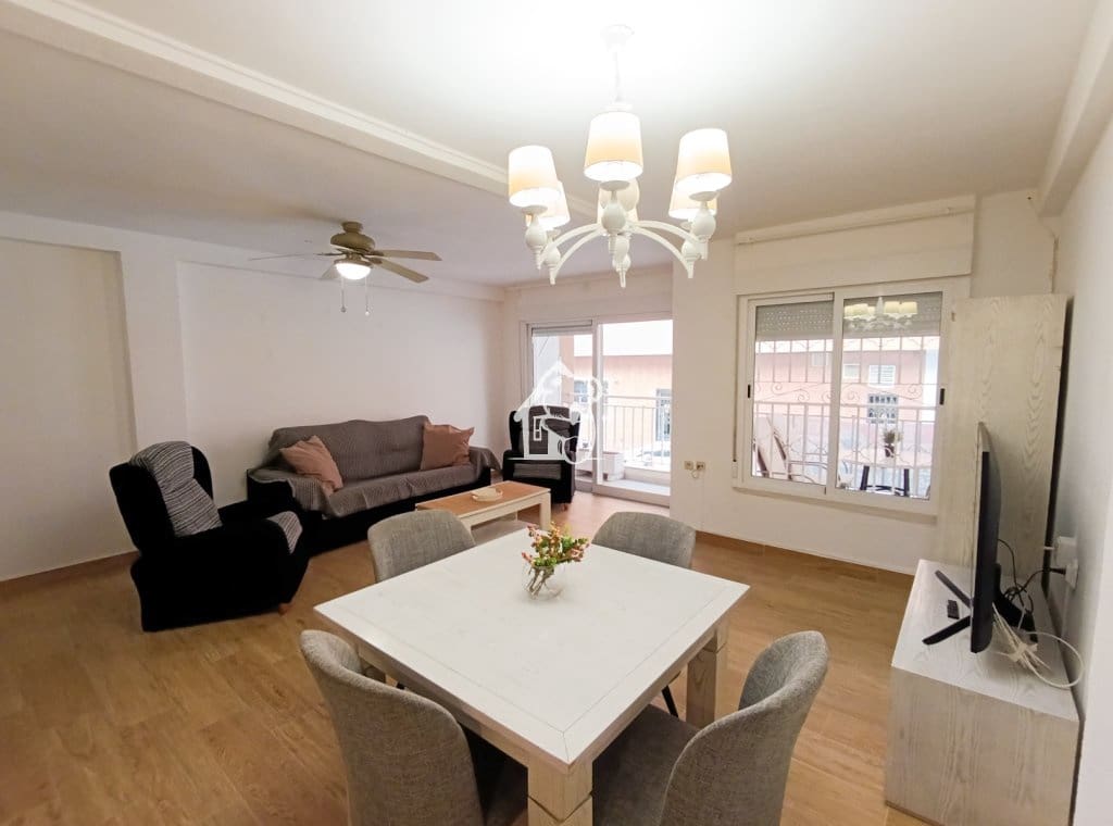 2 bedroom Apartment for rent in Torrevieja - € 950 (Ref: 10036265)