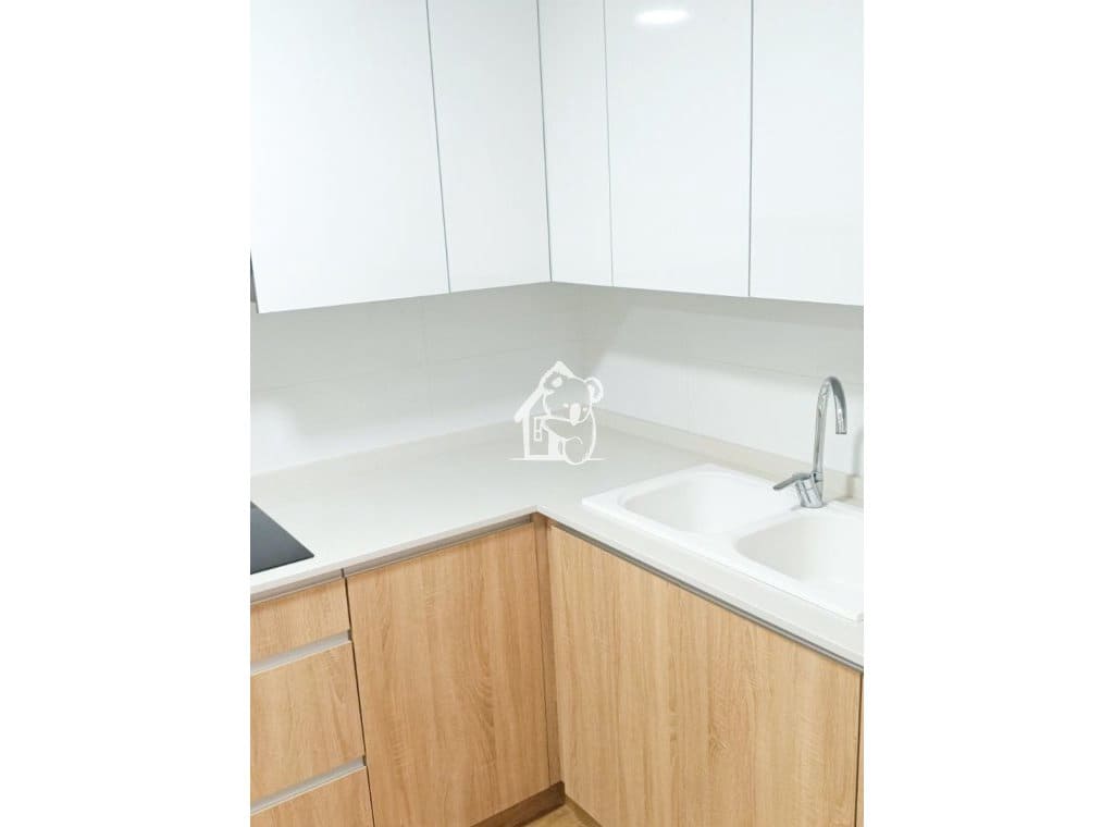 2 bedroom Apartment for rent in Torrevieja - € 950 (Ref: 10036265)