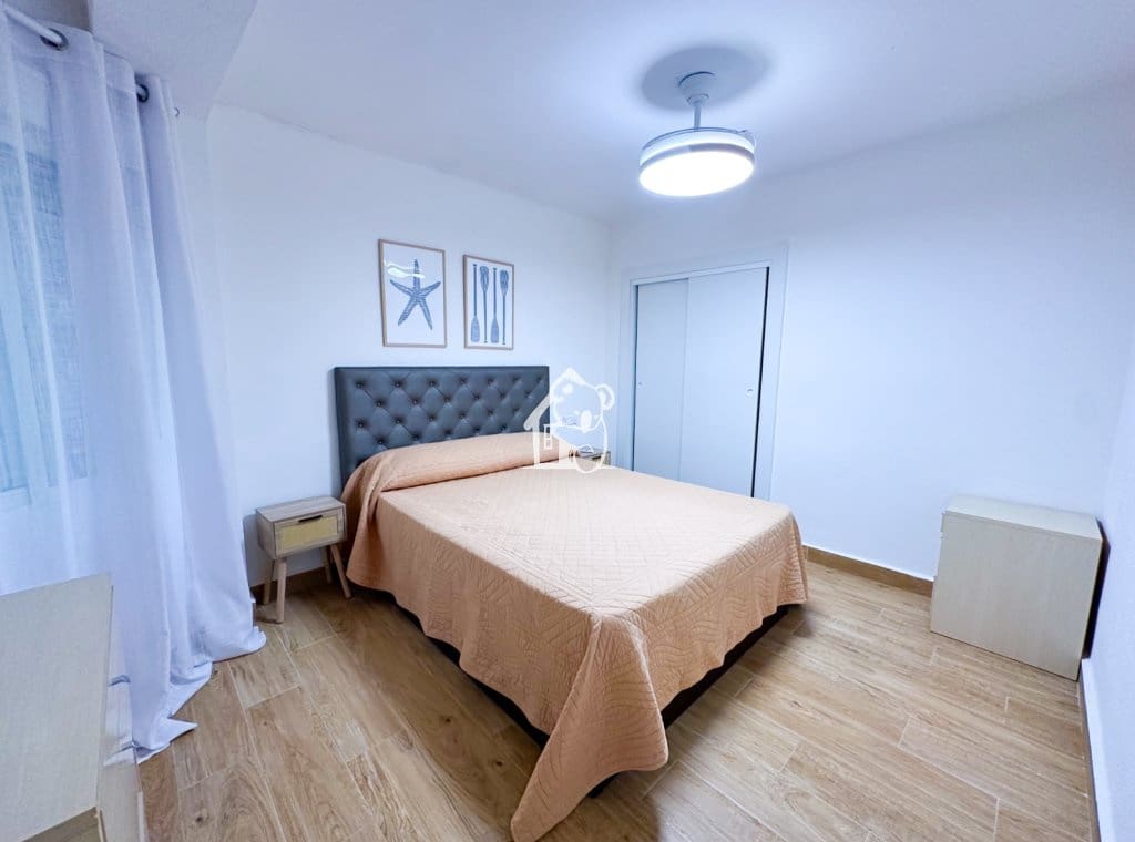 2 bedroom Apartment for rent in Torrevieja - € 950 (Ref: 10036265)