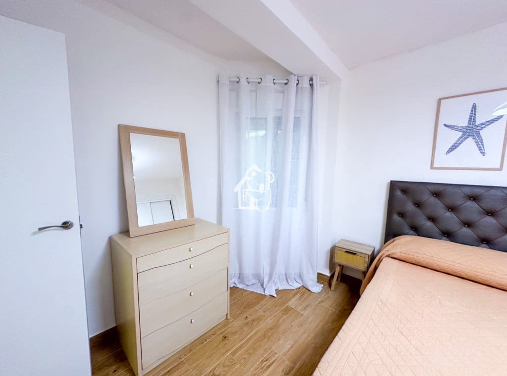 2 bedroom Apartment for rent in Torrevieja - € 950 (Ref: 10036265)
