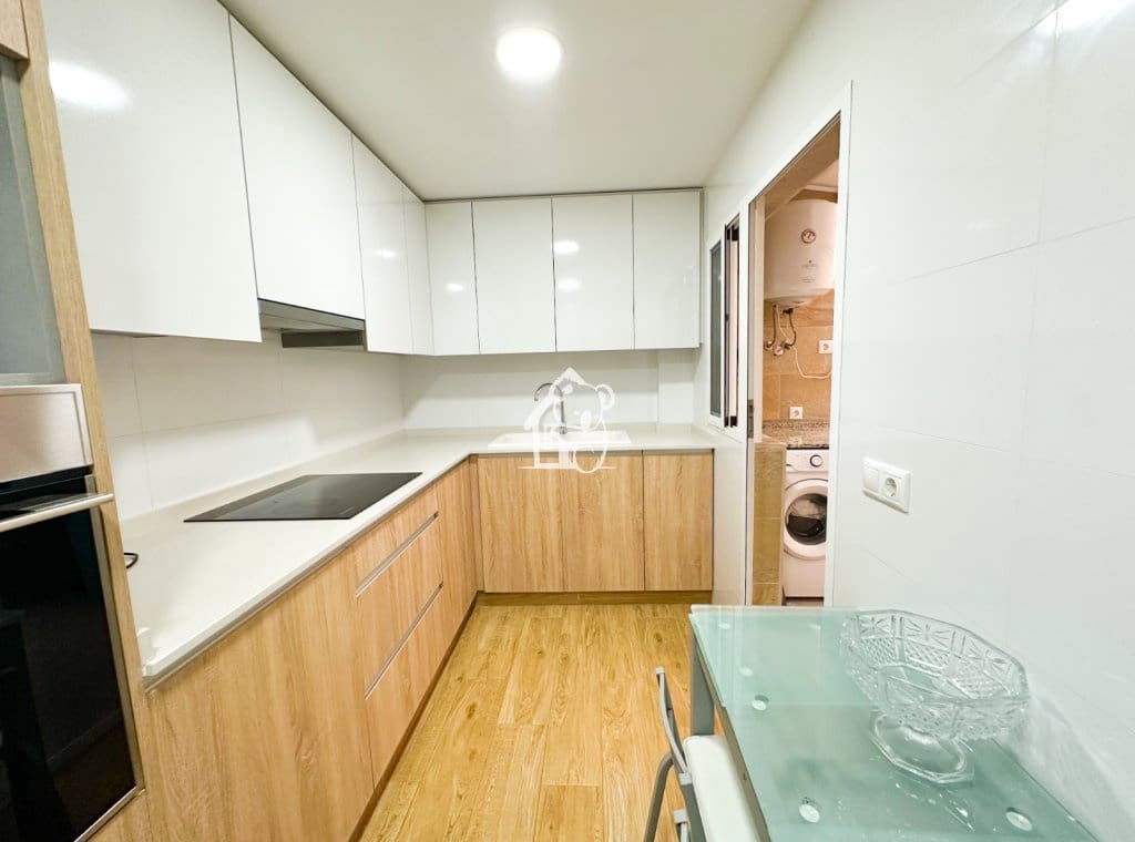 2 bedroom Apartment for rent in Torrevieja - € 950 (Ref: 10036265)