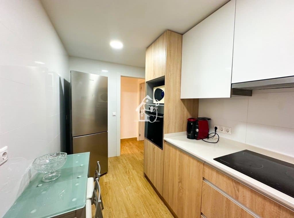 2 bedroom Apartment for rent in Torrevieja - € 950 (Ref: 10036265)
