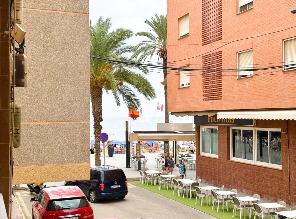 2 bedroom Apartment for rent in Torrevieja - € 950 (Ref: 10036265)