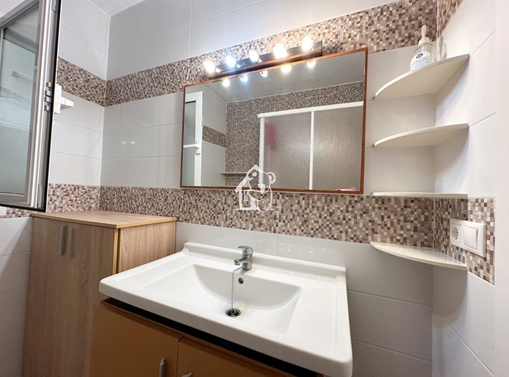 2 bedroom Apartment for rent in Torrevieja - € 950 (Ref: 10036265)