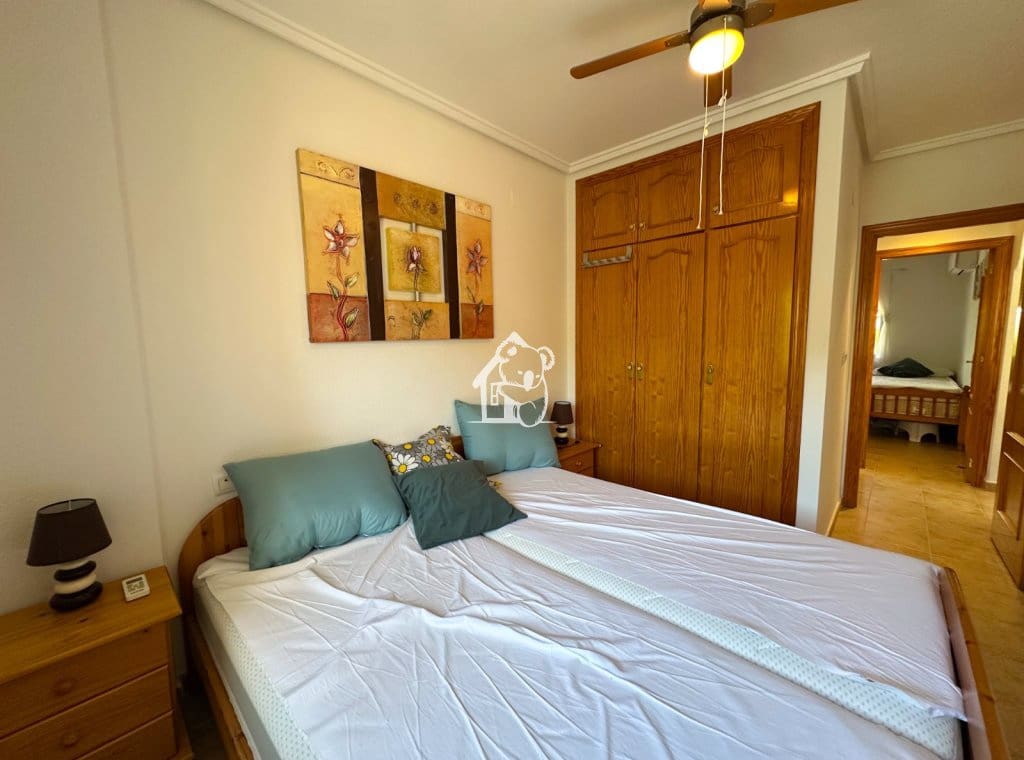 Penthouse de 2 chambres à louer à Pinar de Campoverde avec piscine garage - 900 € (Ref: 10040209)