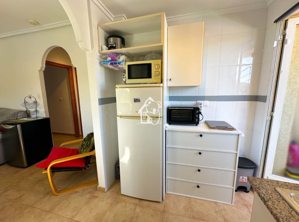 Penthouse de 2 chambres à louer à Pinar de Campoverde avec piscine garage - 900 € (Ref: 10040209)