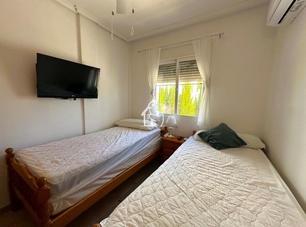 Penthouse de 2 chambres à louer à Pinar de Campoverde avec piscine garage - 900 € (Ref: 10040209)