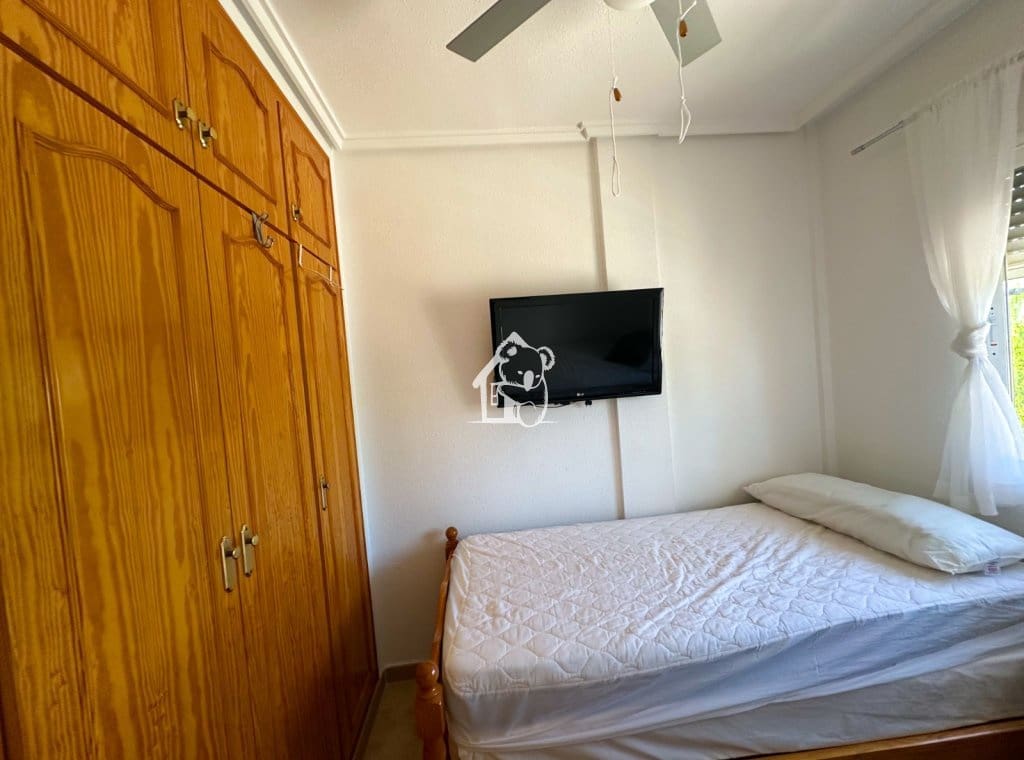 Penthouse de 2 chambres à louer à Pinar de Campoverde avec piscine garage - 900 € (Ref: 10040209)
