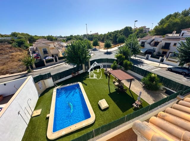 Penthouse de 2 chambres à louer à Pinar de Campoverde, Pilar de la Horadada avec piscine garage - 900 € (Ref: 10040209)