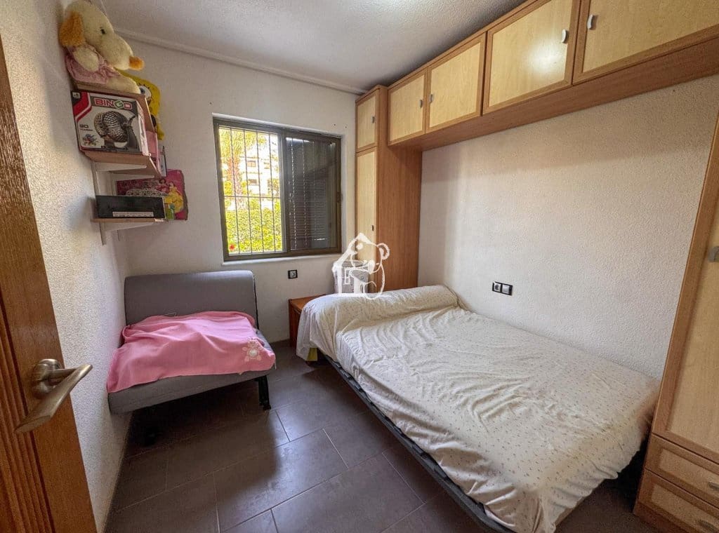 Villa/Maison de 3 chambres à louer à Orihuela Costa avec piscine - 1 050 € (Ref: 10044233)