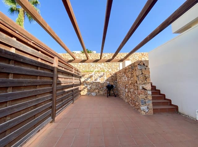 3 sovrum Villa att hyra i San Miguel de Salinas med pool - 2 000 € (Ref: 10044234)