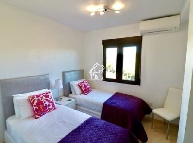 3 makuuhuone Huoneisto vuokrattavana paikassa Lomas de Campoamor - Las Ramblas, Orihuela mukana uima-altaan 
autotalli - 1 500 € (Ref: 10044362)