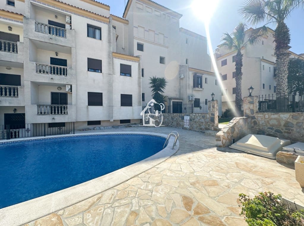 3 makuuhuone Huoneisto vuokrattavana paikassa Orihuela Costa mukana uima-altaan 
autotalli - 1 500 € (Ref: 10044362)