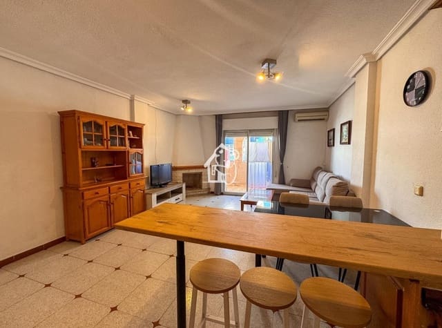3 bedroom Apartment for rent in Playa de los Locos, Torrevieja with garage - € 1,000 (Ref: 10046608)