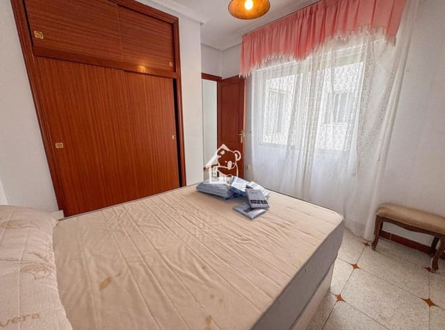 3 bedroom Apartment for rent in Playa de los Locos, Torrevieja with garage - € 1,000 (Ref: 10046608)