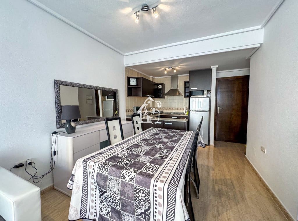 Apartamento de 2 habitaciones en San Miguel de Salinas en venta - 125.000 € (Ref: 10048589)