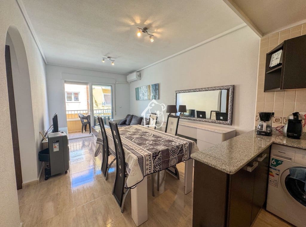 Apartamento de 2 habitaciones en San Miguel de Salinas en venta - 125.000 € (Ref: 10048589)