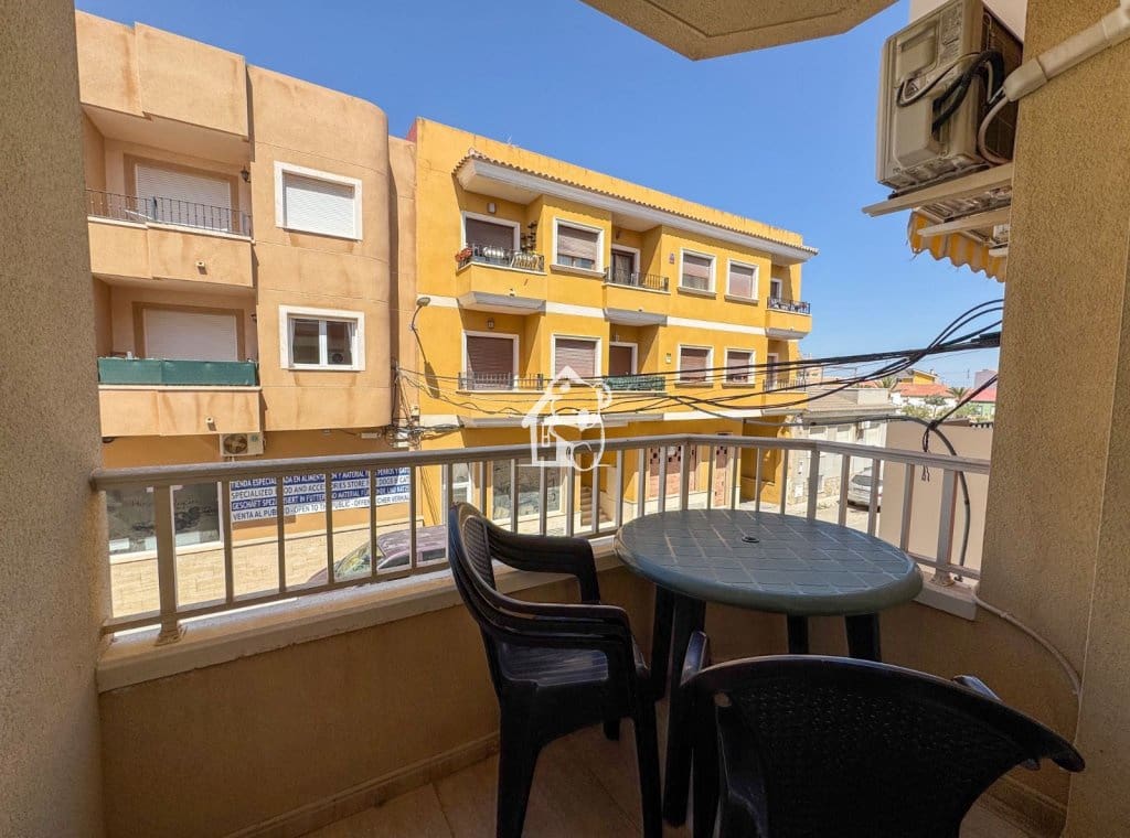 Apartamento de 2 habitaciones en San Miguel de Salinas en venta - 125.000 € (Ref: 10048589)