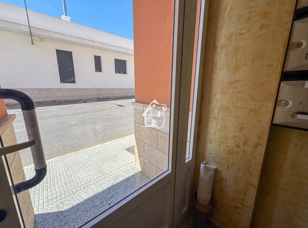 Apartamento de 2 habitaciones en San Miguel de Salinas en venta - 125.000 € (Ref: 10048589)
