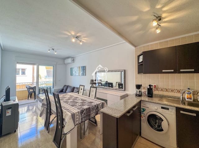 Apartamento de 2 habitaciones en San Miguel de Salinas en venta - 125.000 € (Ref: 10048589)