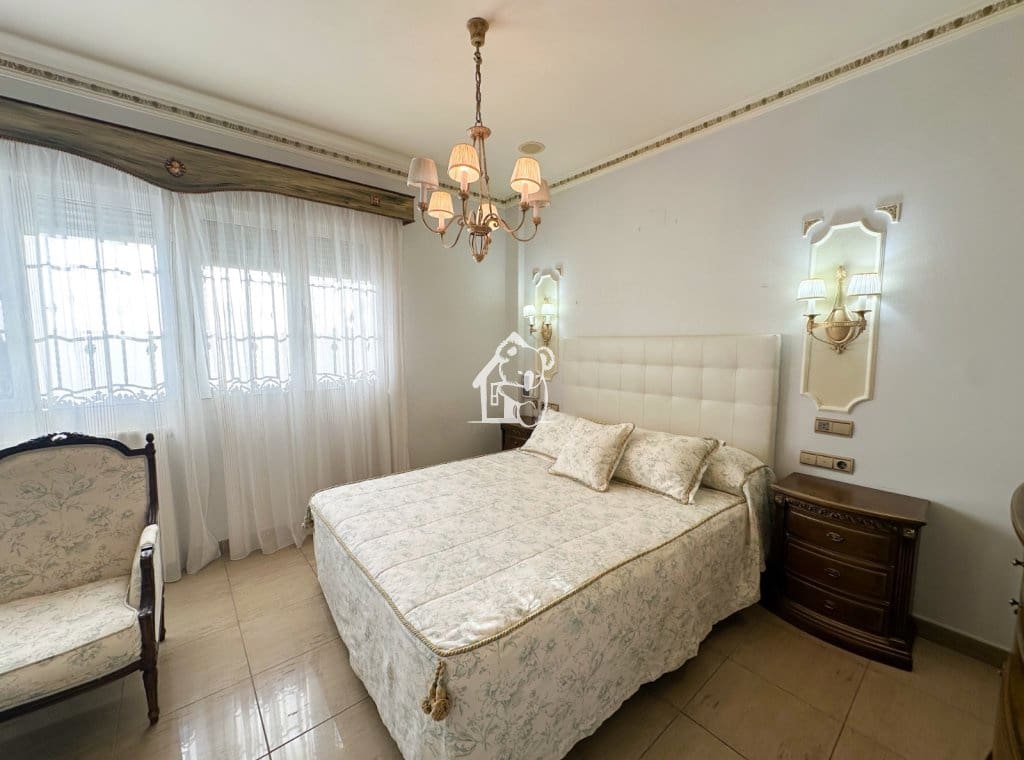 6 soverom Villa til leie i Orihuela med svømmebasseng garasje - € 1 700 (Ref: 10054507)