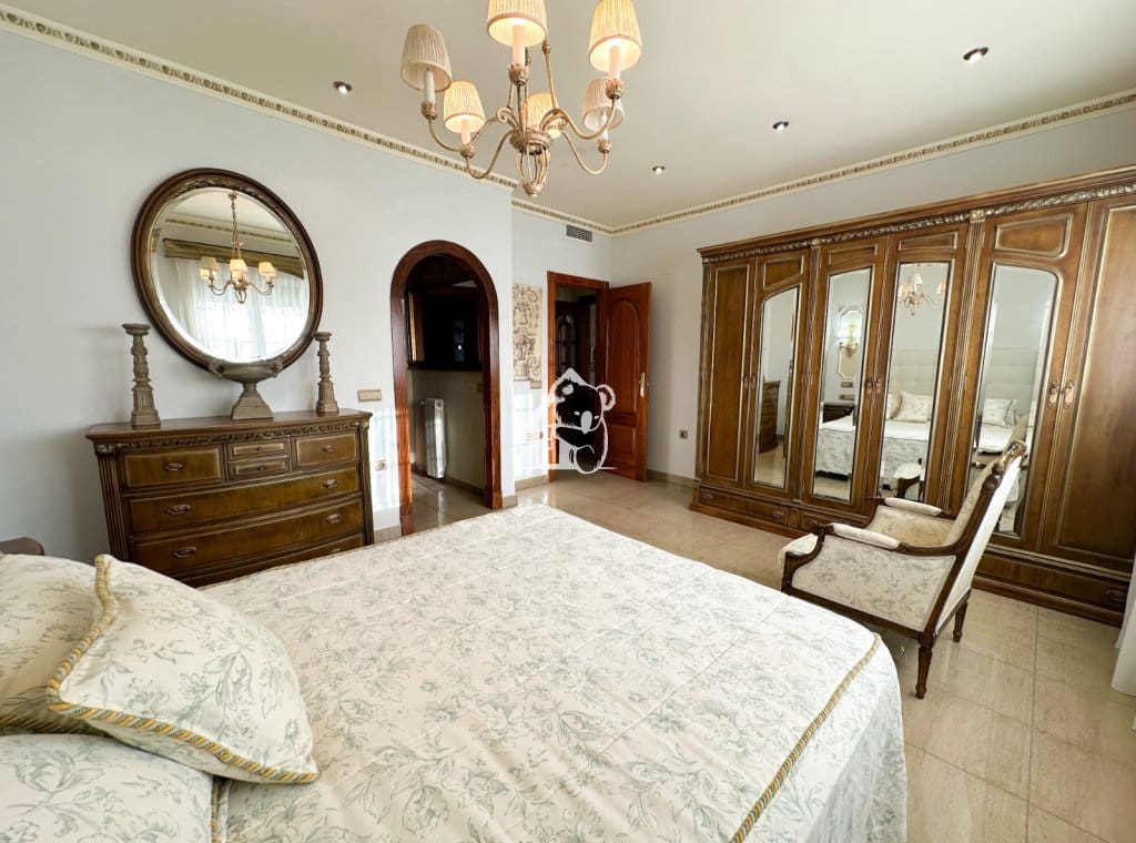 6 soverom Villa til leie i Orihuela med svømmebasseng garasje - € 1 700 (Ref: 10054507)