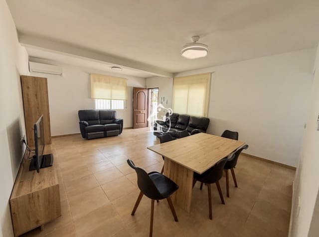3 soveværelse Villa til leje i Los Balcones - Los Altos, Torrevieja med swimmingpool garage - € 2.000 (Ref: 10057803)