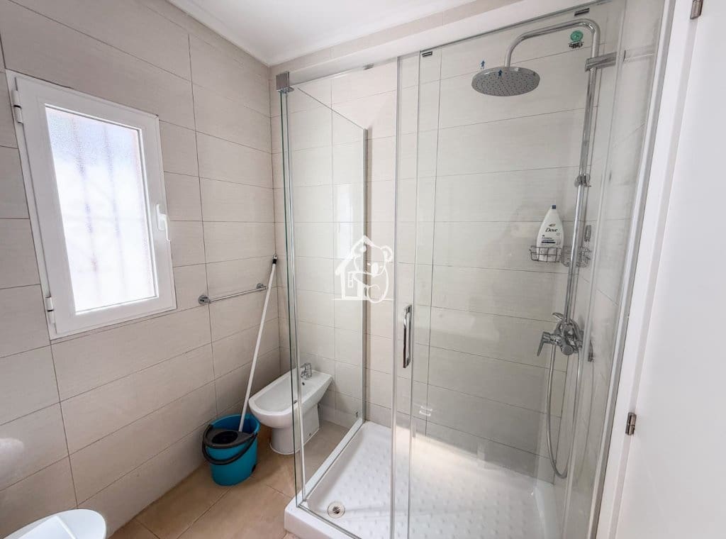 3 soveværelse Villa til leje i Torrevieja med swimmingpool garage - € 2.000 (Ref: 10057803)