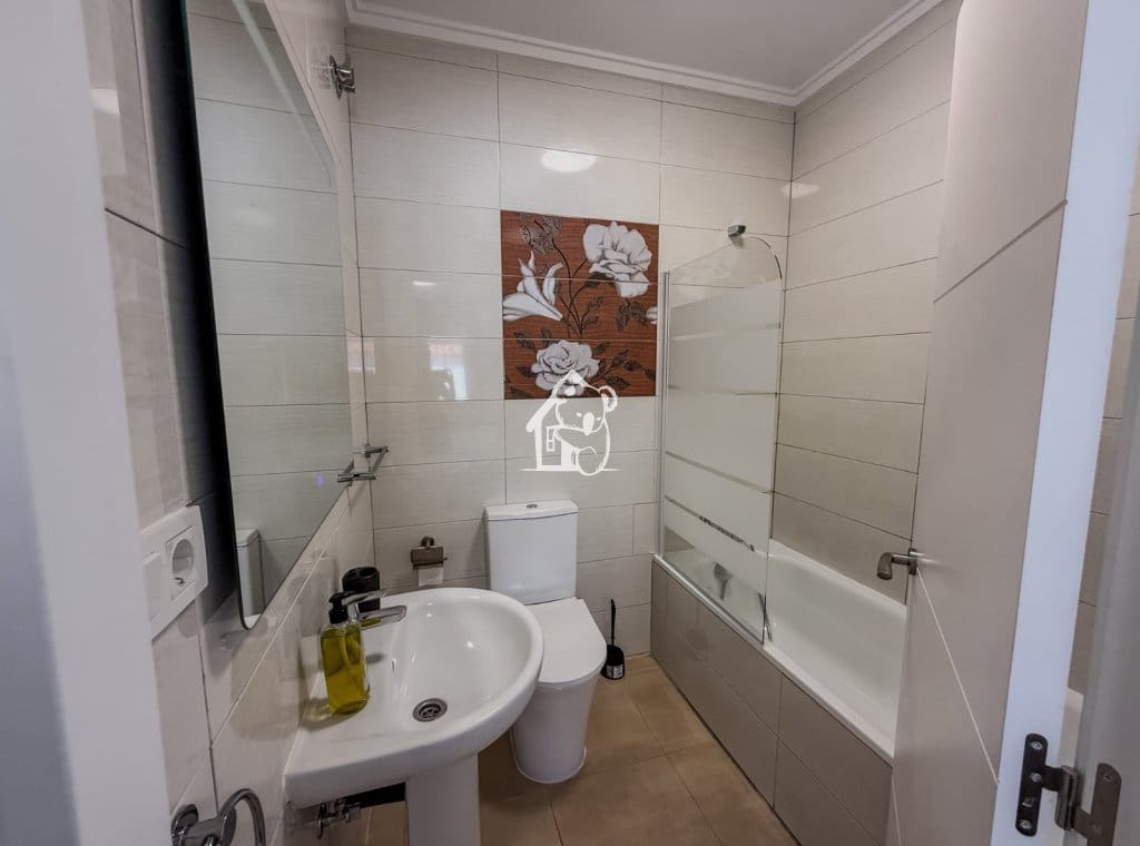 3 soveværelse Villa til leje i Torrevieja med swimmingpool garage - € 2.000 (Ref: 10057803)