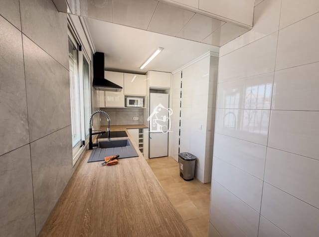 3 soveværelse Villa til leje i Los Balcones - Los Altos, Torrevieja med swimmingpool garage - € 2.000 (Ref: 10057803)