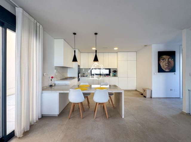 2 soveværelse Villa til leje i La Florida, Orihuela med swimmingpool garage - € 2.300 (Ref: 10061083)