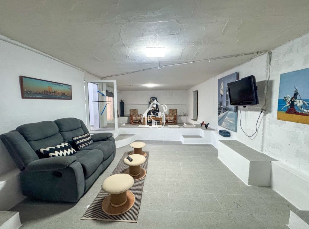 2 bedroom Villa for rent in La Florida with pool garage - € 2,300 (Ref: 10061083)
