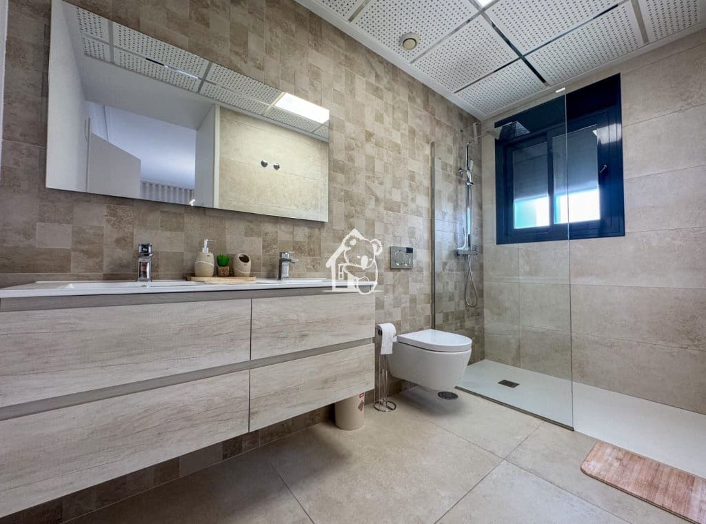 2 bedroom Villa for rent in La Florida with pool garage - € 2,300 (Ref: 10061083)