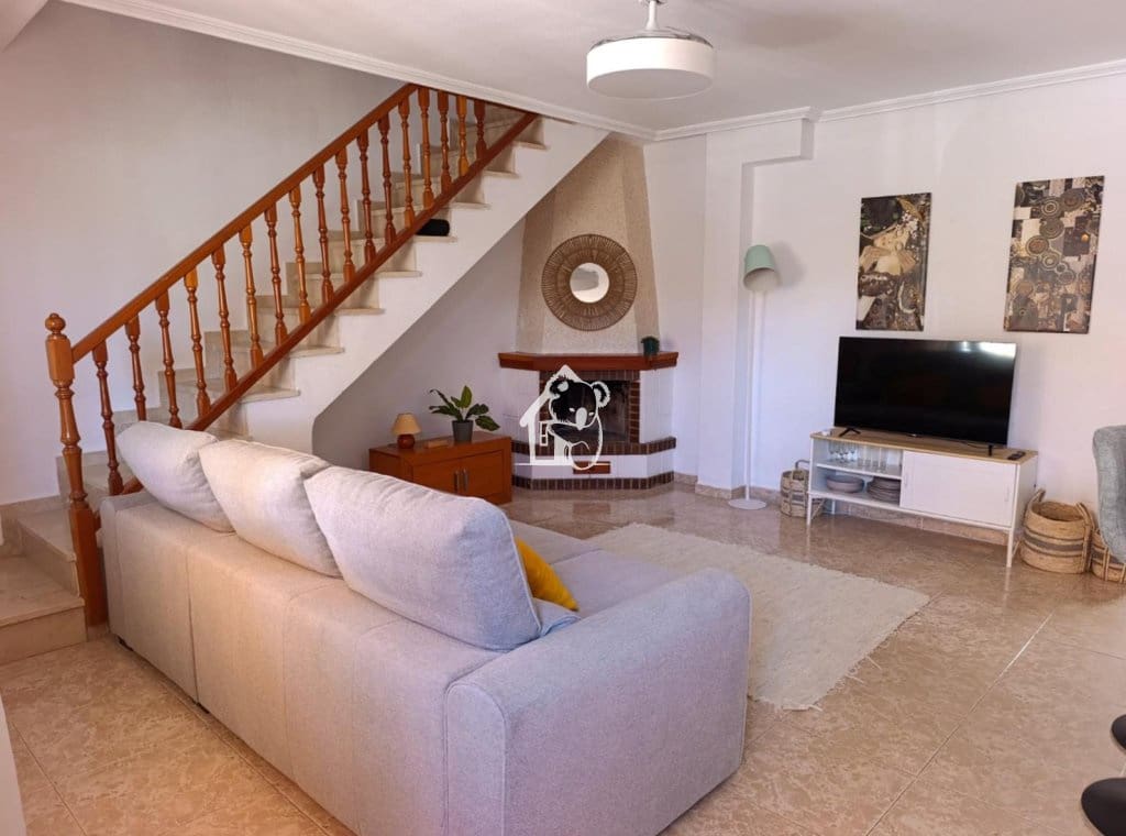 Casa de 3 habitaciones en Torre de la Horadada en alquiler con garaje - 1.200 € (Ref: 10061084)