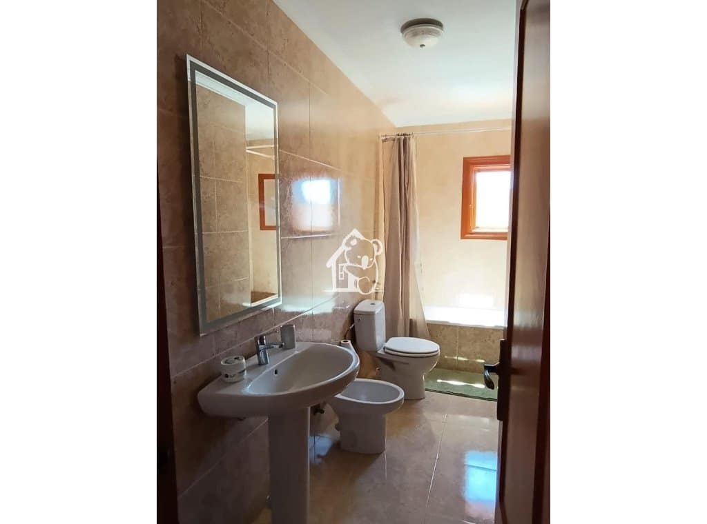 Casa de 3 habitaciones en Torre de la Horadada en alquiler con garaje - 1.200 € (Ref: 10061084)