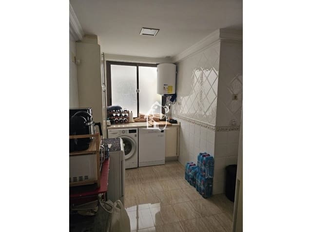 3 slaapkamer Appartement te huur in Zona Pueblo, Guardamar del Segura - € 1.100 (Ref: 10061087)