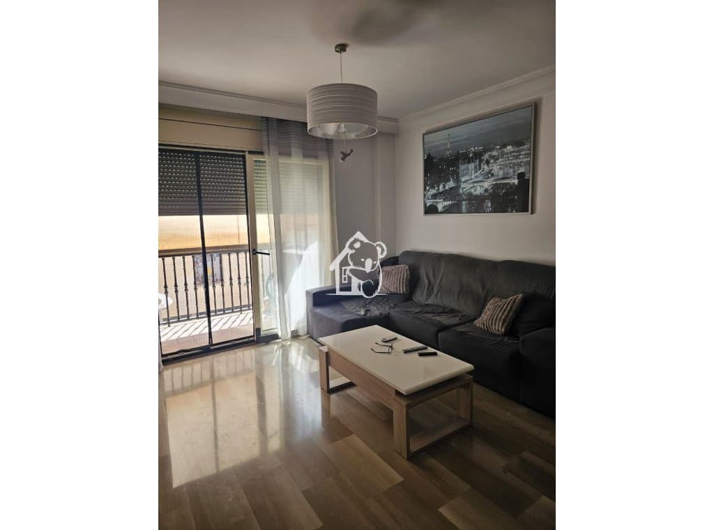 3 slaapkamer Appartement te huur in Guardamar del Segura - € 1.100 (Ref: 10061087)